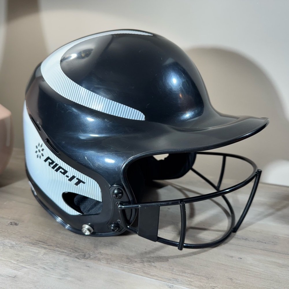 Ripe-It Vision Classic 2.0 Softball Helmet W Pinstripes Design M/L 6 1/2- 7 3/8